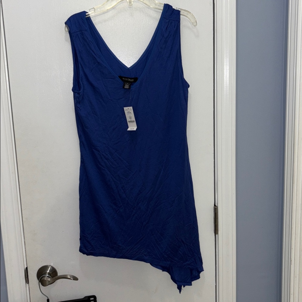 White House Black Market top size small NWT Blue V-Neck Sleeveless Top